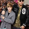 Justin-Bieber-kissing (5)