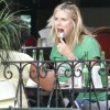 heidi-klum-eating-13