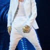 justin-bieber-wings-1